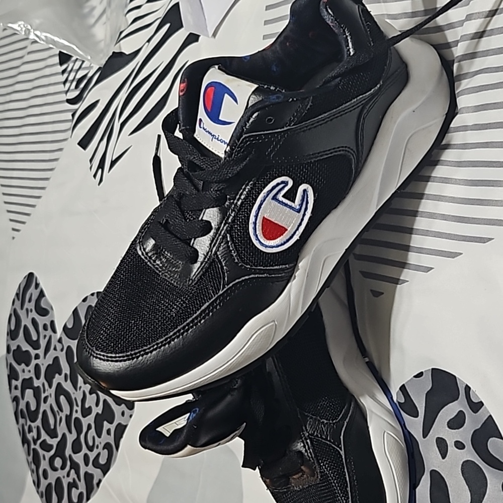 Champion size 8w